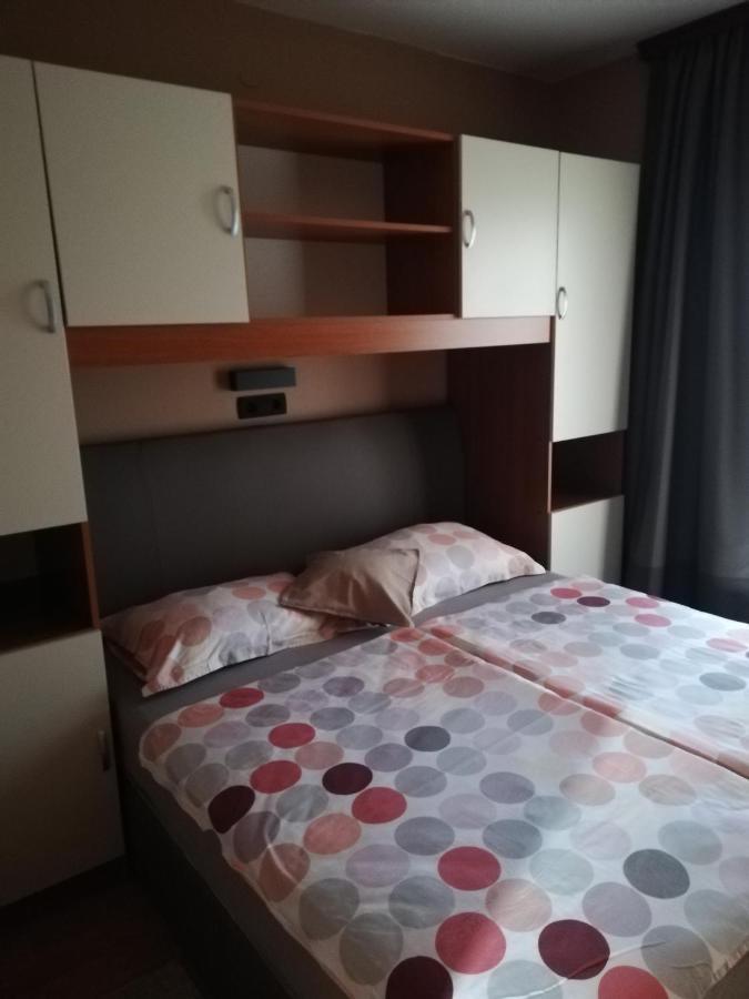 Apartmani Danijela Tomicic Lopar Eksteriør bilde
